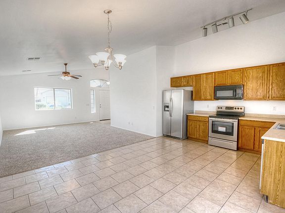 4th image of 43216 W Chisholm Dr