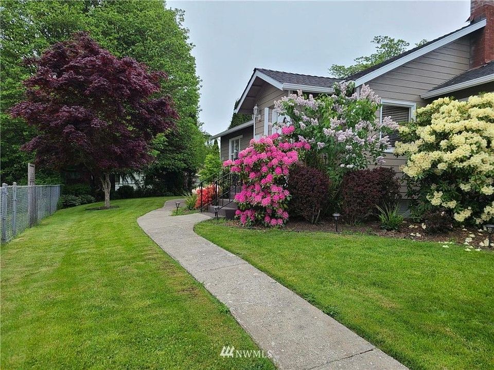 1st image of 603 Redwood Ln #603