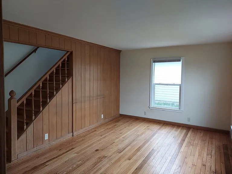 607 Indiana St — Photo 12