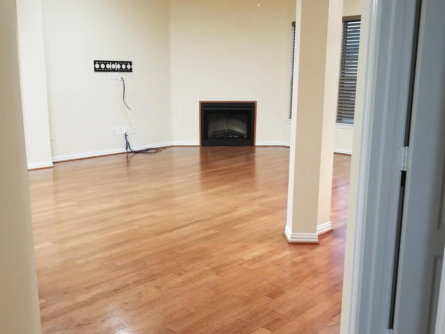 4000 Rome Ct — Photo 2