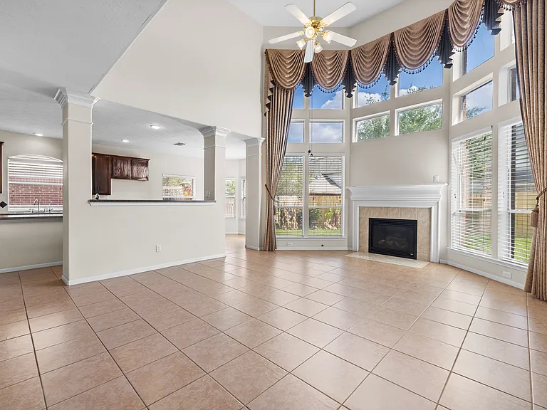 1111 Blue Leaf Dr — Photo 22