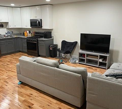 2nd image of 9 Dana Ave #Basement