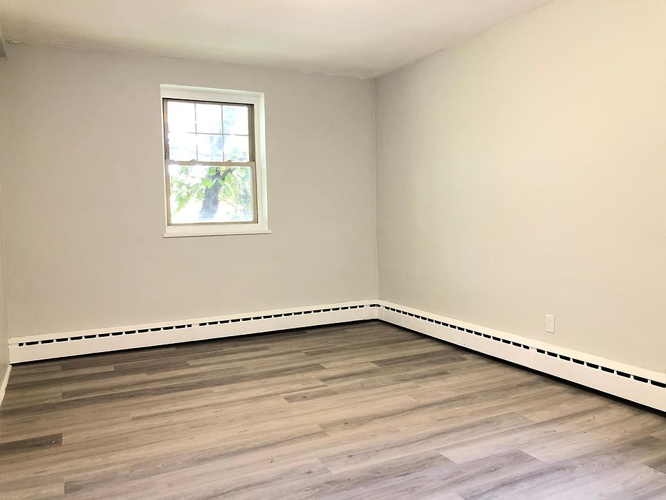 2nd image of 2468 John F Kennedy Blvd #32D