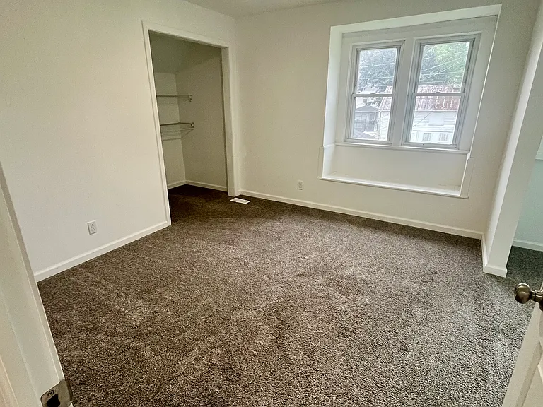 Upstairs bedroom 3