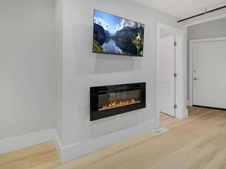 Quarry St. Apartments — Photo 127