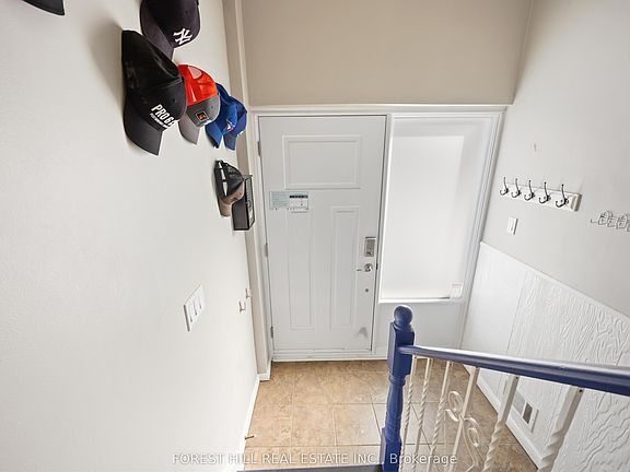 2nd image of 44 Addison Cres