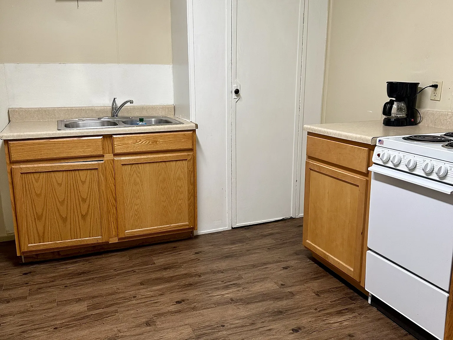 2123 C Avenue (The Crystal on C Avenue) - 3 — Photo 4