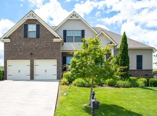 4566 Wellesley Dr, Ooltewah, TN 37363