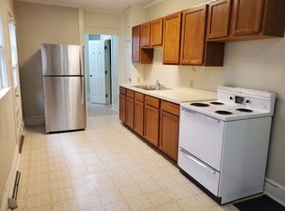 304 N Broad St #1, Lititz, PA 17543