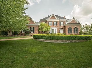 490 Rosslare Dr, Weldon Spring, MO 63304