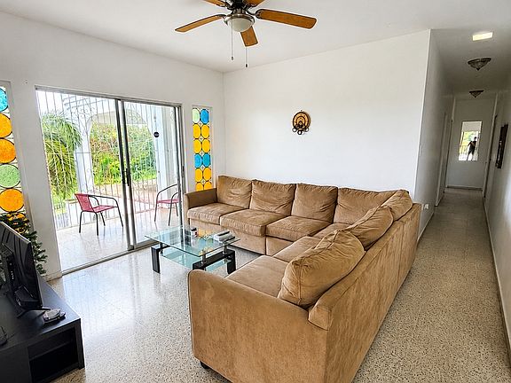 2nd image of 0 Miradero Camino Zoologico Casa 3 3 Enseres #A