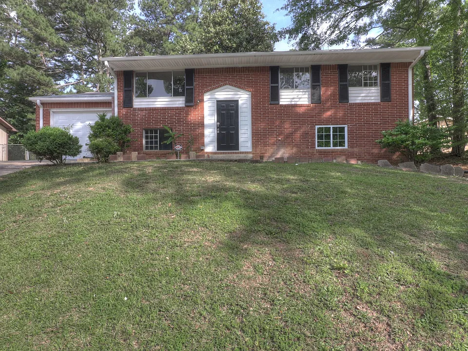 1387 Willow Dr