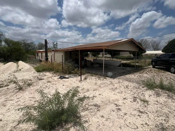 609 E 15th St, Del Rio, TX 78840