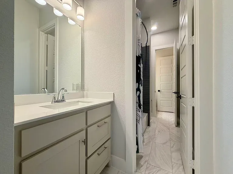 3104 Watterloo Ln — Photo 18