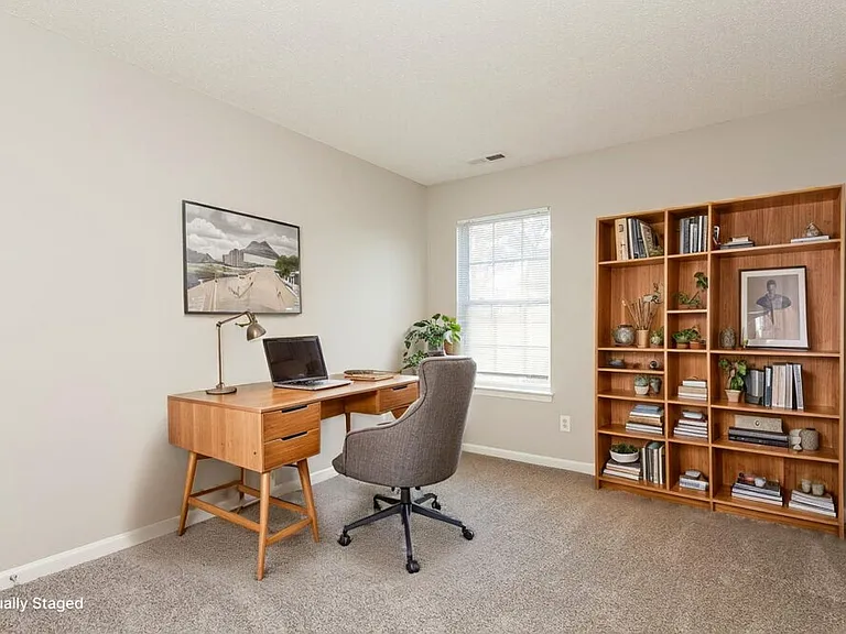 1431 Nature Pl — Photo 15