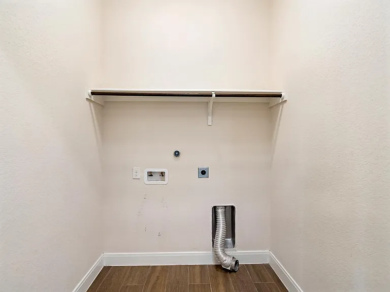 538 Carriage House — Photo 21