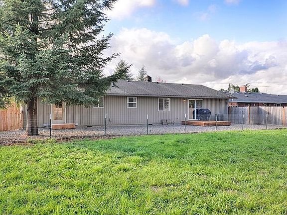 4th image of 9711 NE 142nd Ave