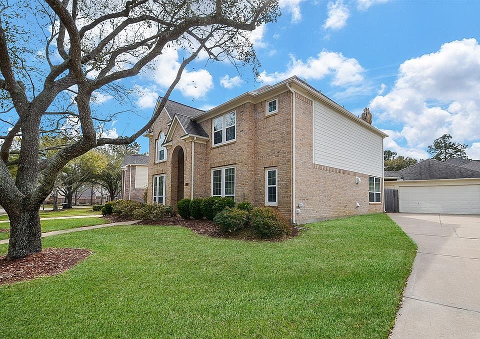 1st image of 23211 Enchanted Landing Ln