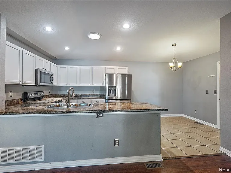 17911 Aprils Way — Photo 22