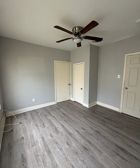 Middle Bedroom
