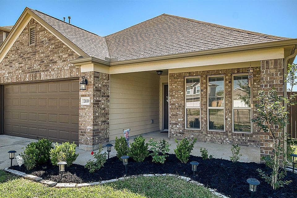 1st image of 32659 Timber Point Dr