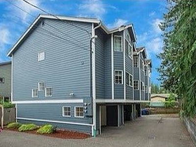 1213 NE 135th St #B, Seattle, WA, 98125