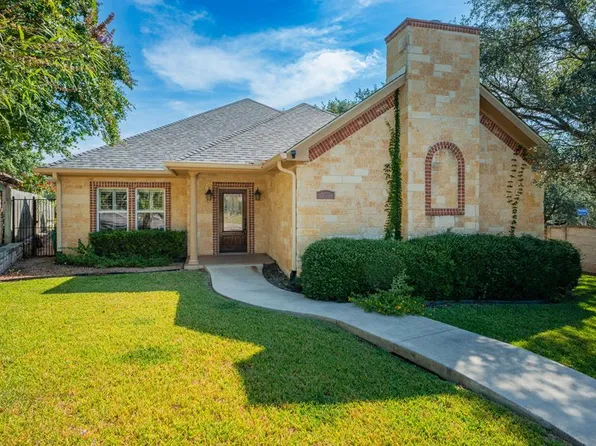 100 Saint Andrews Loop E, Kerrville, TX 78028