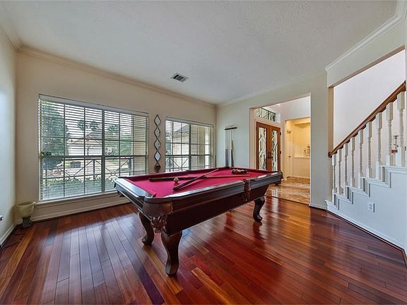 4th image of 205 Lago Vista St