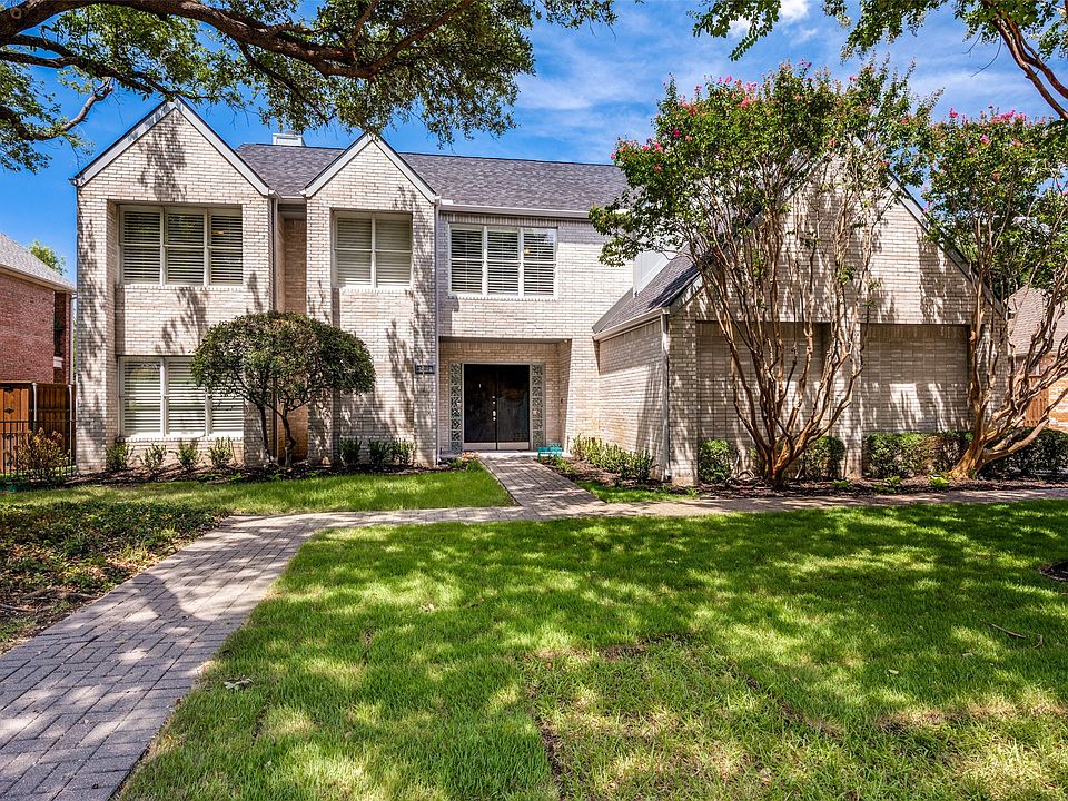 1st image of 2532 Pelican Bay Dr