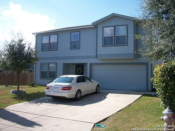 2nd image of 419 Spruce Breeze