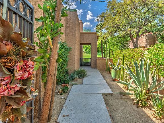 2nd image of 48633 Torrito Ct