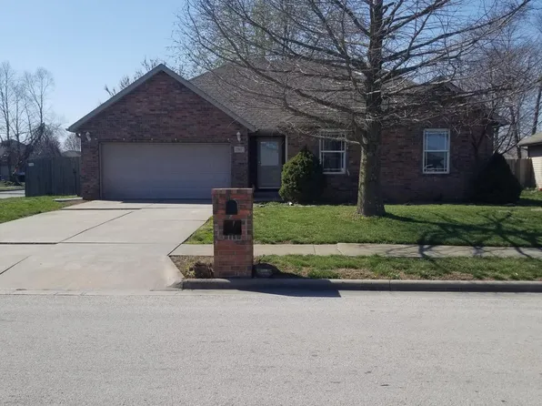 781 S Hackberry Ave, Nixa, MO 65714