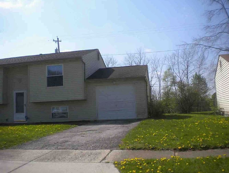 2nd image of 6715 Elm Park Dr