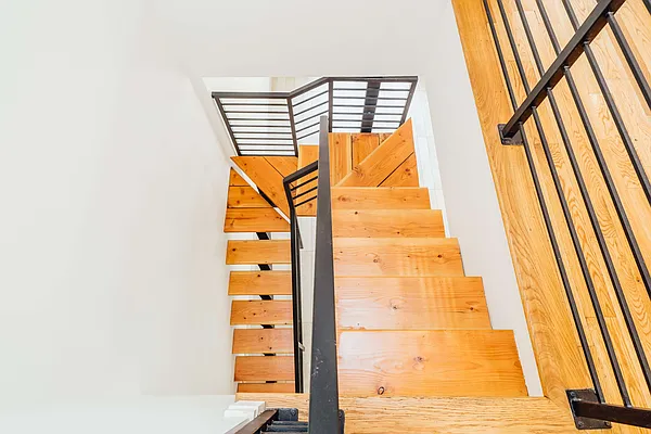 Rented by Nooklyn NYC LLC | media 63