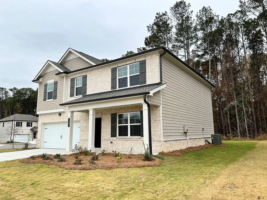 4 bed, 2.5 bath, 2542 sqft, $2,650 — Photo 4