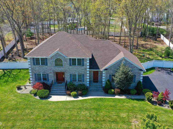 1 Amethyst Way, Jackson, NJ 08527