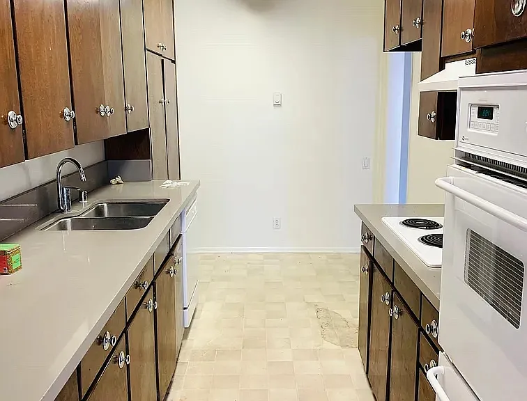 1932 Overland Ave #205 — Photo 10
