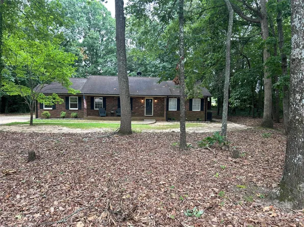 108 Eastwood Dr, Shelby, NC 28150
