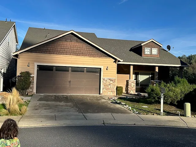 21 Cottage Ct — Photo 1