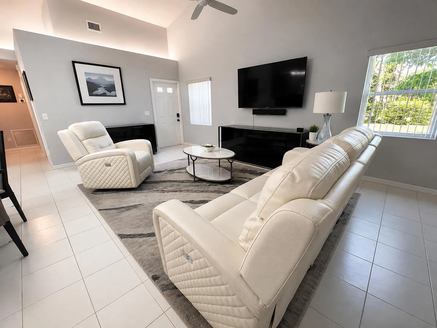 2 bed, 2.0 bath, 1264 sqft, $2,500 — Photo 4