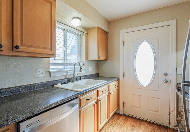 3068 D Rd #2 — Photo 1