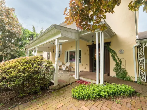 110 Macungie Ave, Emmaus, PA 18049