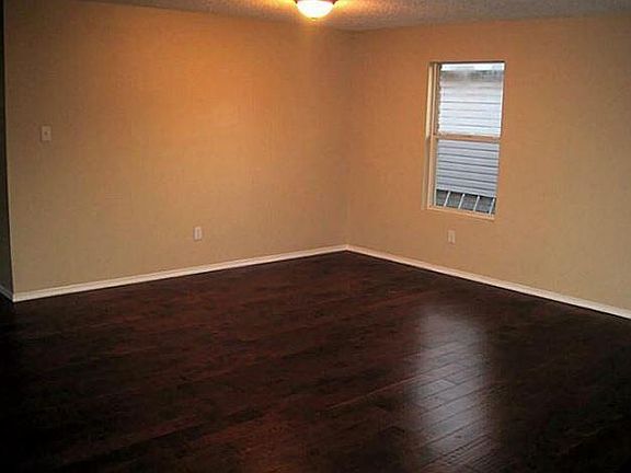 2nd image of 1535 Coral Reef Ln