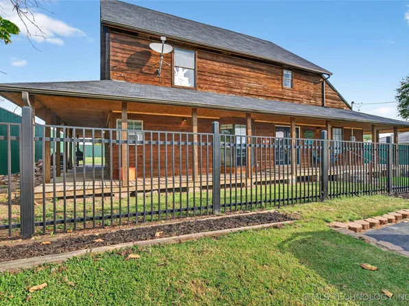 209 Roberts St, Bokchito, OK 74726