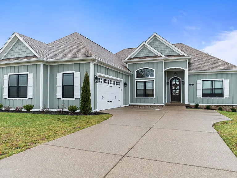 3222 Catalpa Farms Dr — Photo 44