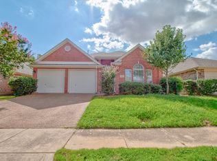 9317 Ponderosa Trl, Irving, TX 75063