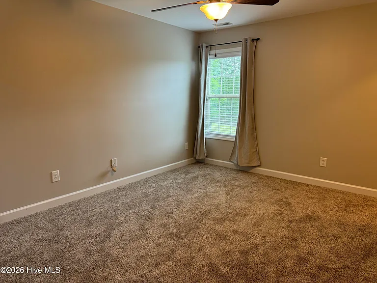 203 Ashton Ct — Photo 30