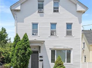 65 Regent Ave, Providence, RI 02908