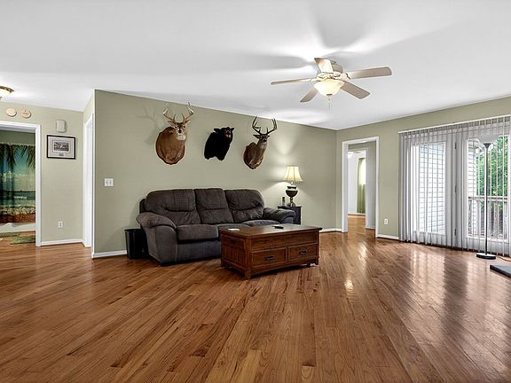 2nd image of 1714 Whitehall Ct