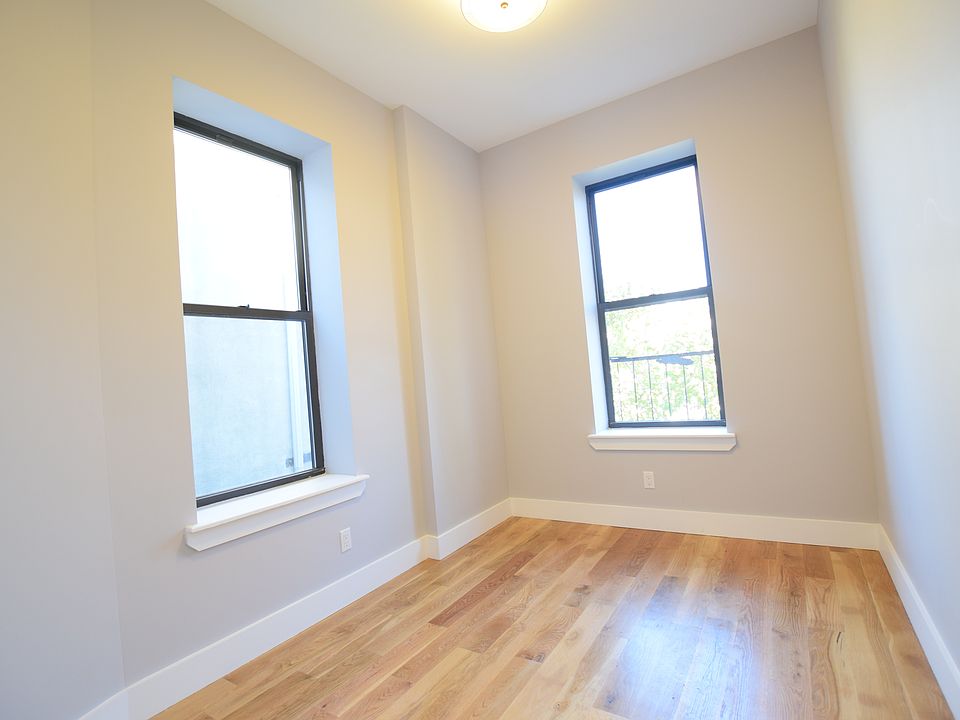 1st image of 679 Halsey St #88